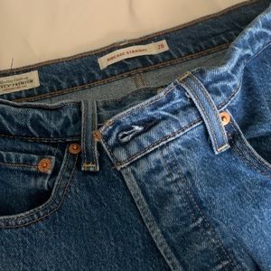 Levi’s Ribcage Straight Ankle Jean